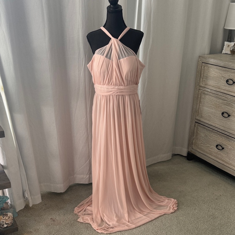 Elegant Pink Halter Maxi Dress
